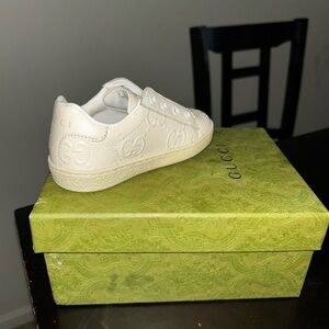 Gucci Kids White Sneakers